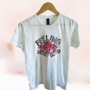 Hand-Pressed made "Feeling Berry Good" Graphic Tee - Size L, New